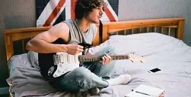 Поступление гитар Schecter серии SGR