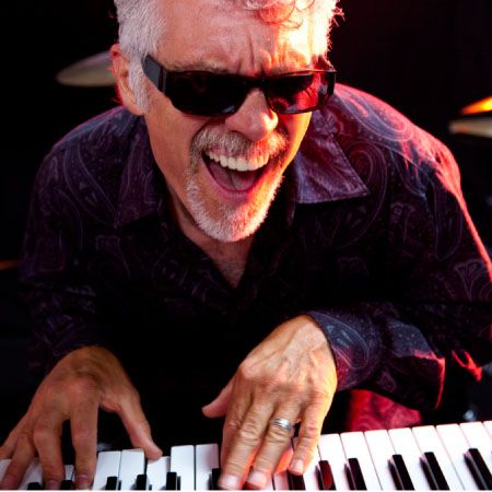 iStock_000014024904XLarge-white-haired-man.jpg iStock_000014024904XLarge-white-haired-man.jpg