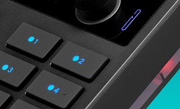 NATIVE INSTRUMENTS TRAKTOR KONTROL X1 MK3.jpg 1428.jpg