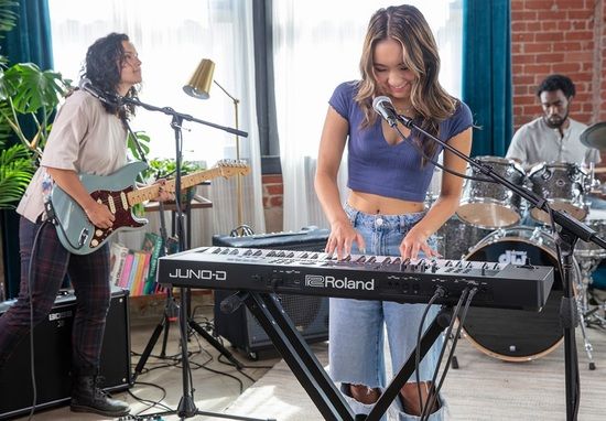 ROLAND JUNO-D6.jpg 1603.jpg