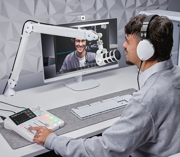 Микрофон RODE PODMIC WHITE.jpg 1465.jpg