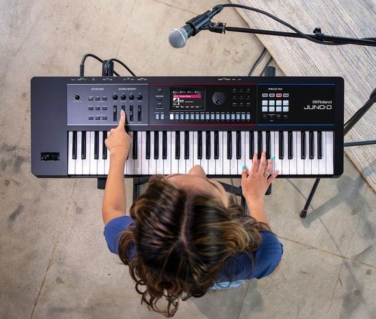 ROLAND JUNO-D6.jpg 1605.jpg