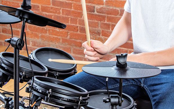 alesis-nitro-mesh-kit-overview-01.jpg