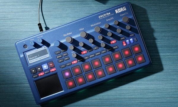 KORG ELECTRIBE2-BL.jpg 1172.jpg
