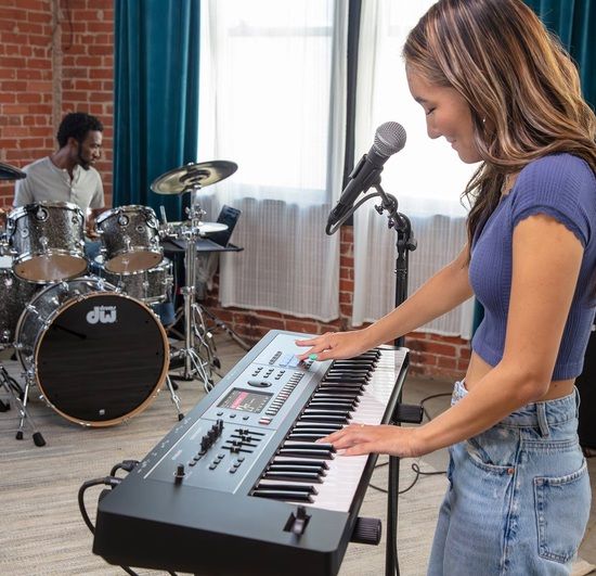 ROLAND JUNO-D6.jpg 1609.jpg