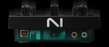NATIVE INSTRUMENTS TRAKTOR KONTROL Z1 MK2.jpg 1461.jpg