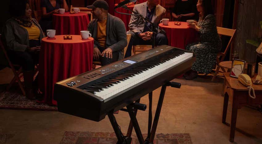 Roland-FP-E50.jpg