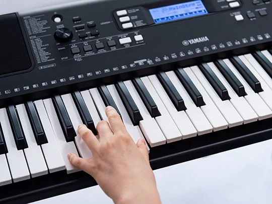 YAMAHA PSR-E373.jpg