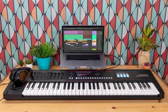 ROLAND JUNO-D6.jpg 1615.jpg