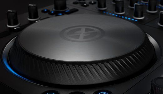 NATIVE INSTRUMENTS TRAKTOR KONTROL S4 MK3.jpg 1406.jpg