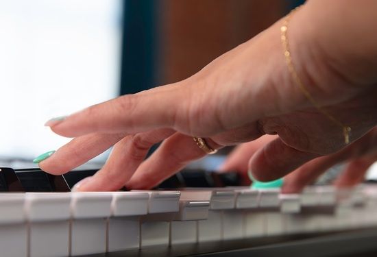 ROLAND JUNO-D6.jpg 1611.jpg