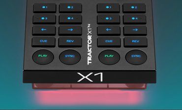 NATIVE INSTRUMENTS TRAKTOR KONTROL X1 MK3.jpg 1430.jpg