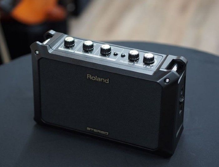 Roland-MOBILE-AC-8.jpg