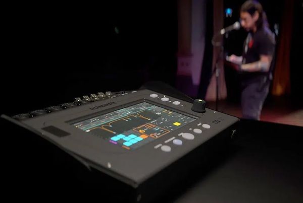 Цифровой микшер ALLEN & HEATH CQ12T.jpg 1477.jpg