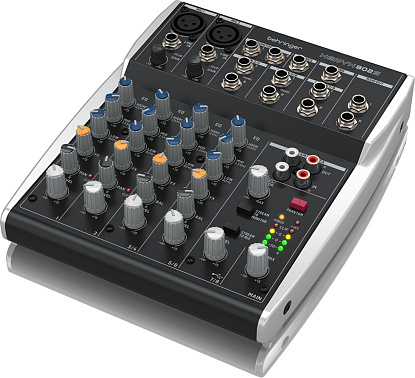 Микшерный пульт BEHRINGER XENYX 802S