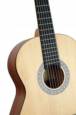 Классическая гитара ADMIRA Alba Satin
