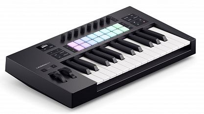 MIDI-контроллер Novation Launchkey 25 MK4