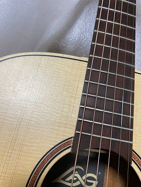 Акустическая гитара LAG T-70D C NAT (уценка)