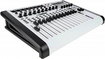 Цифровой микшер INTREND ITMIX-D8-4