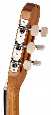 Классическая гитара ADMIRA Alba Satin