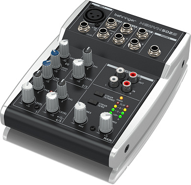 Микшерный пульт BEHRINGER XENYX 502S