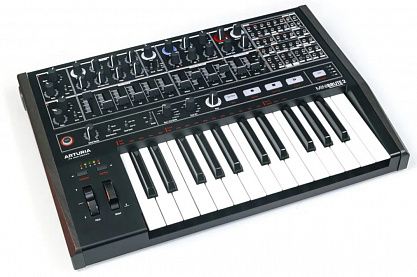 Синтезатор ARTURIA MiniBrute 2 Noir