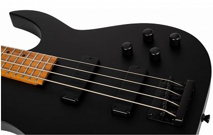 Бас-гитара SPIRA B-400 MBK