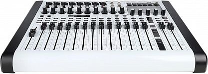 Цифровой микшер INTREND ITMIX-D8-4