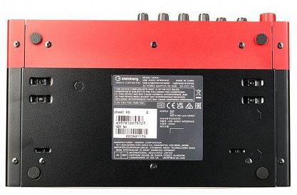 USB аудио интерфейс Steinberg UR44C Red