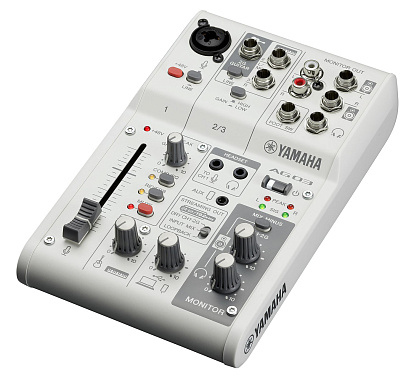 Микшерный пульт YAMAHA AG03 MK2 W