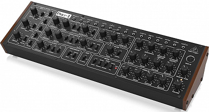 Аналоговый синтезатор BEHRINGER PRO-1