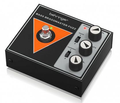 Педаль эффектов BEHRINGER BASS BRASSMASTER FUZZ