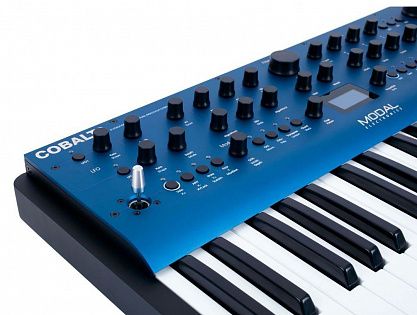 Синтезатор Modal Cobalt8