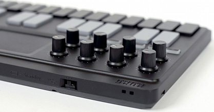 USB MIDI контроллер KORG NANOKEY-STUDIO
