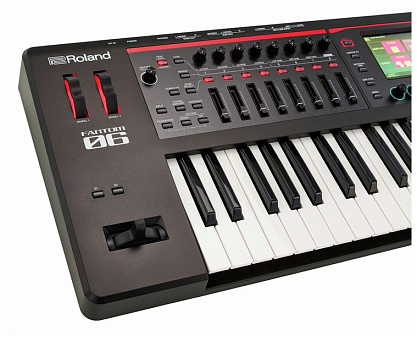 Синтезатор ROLAND FANTOM-06