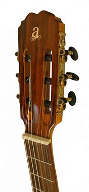 Классическая гитара ADMIRA Triana