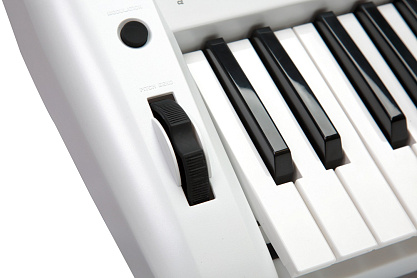 Синтезатор KURZWEIL KP140 WH