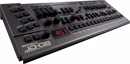 Синтезатор ROLAND JD-08
