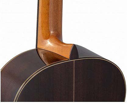 Классическая гитара Altamira N400+Case