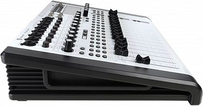 Цифровой микшер INTREND ITMIX-D8-4