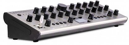 Синтезатор Modal Carbon8M