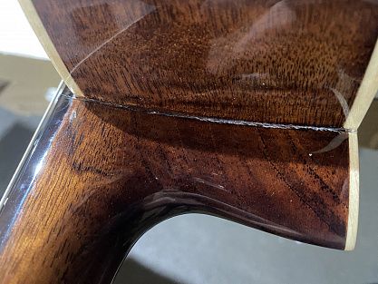 Электроакустика LA MANCHA Opalo SX-FEN (трещина пятка грифа)