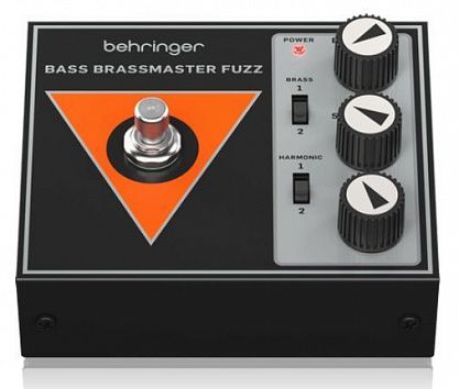 Педаль эффектов BEHRINGER BASS BRASSMASTER FUZZ